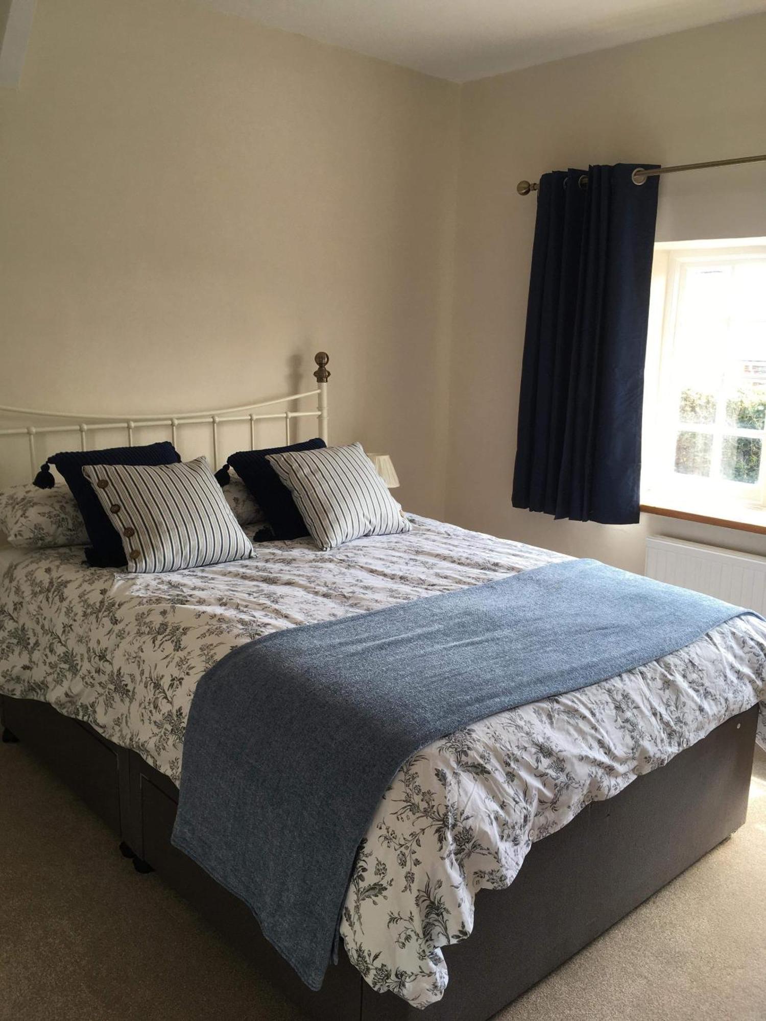 Blue Lion Inn Lewdown Εξωτερικό φωτογραφία