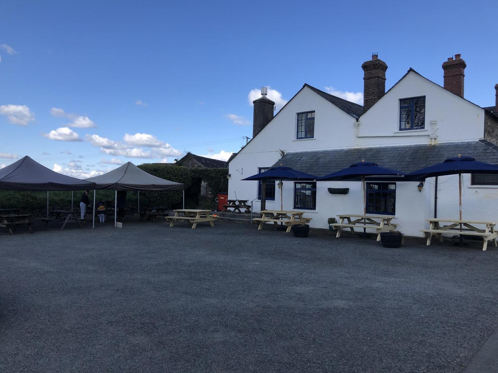 Blue Lion Inn Lewdown Εξωτερικό φωτογραφία